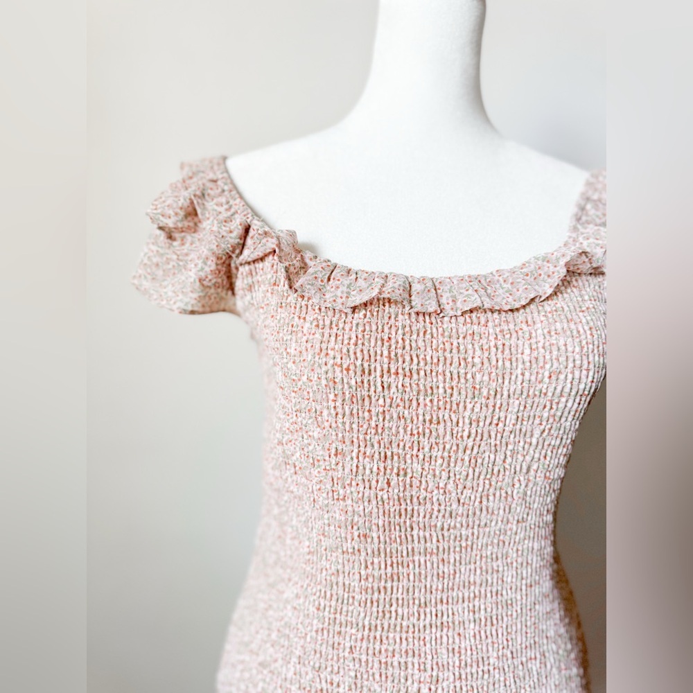 Storia Ditsy Smocked Floral Mini Dress - Picture 10 of 14